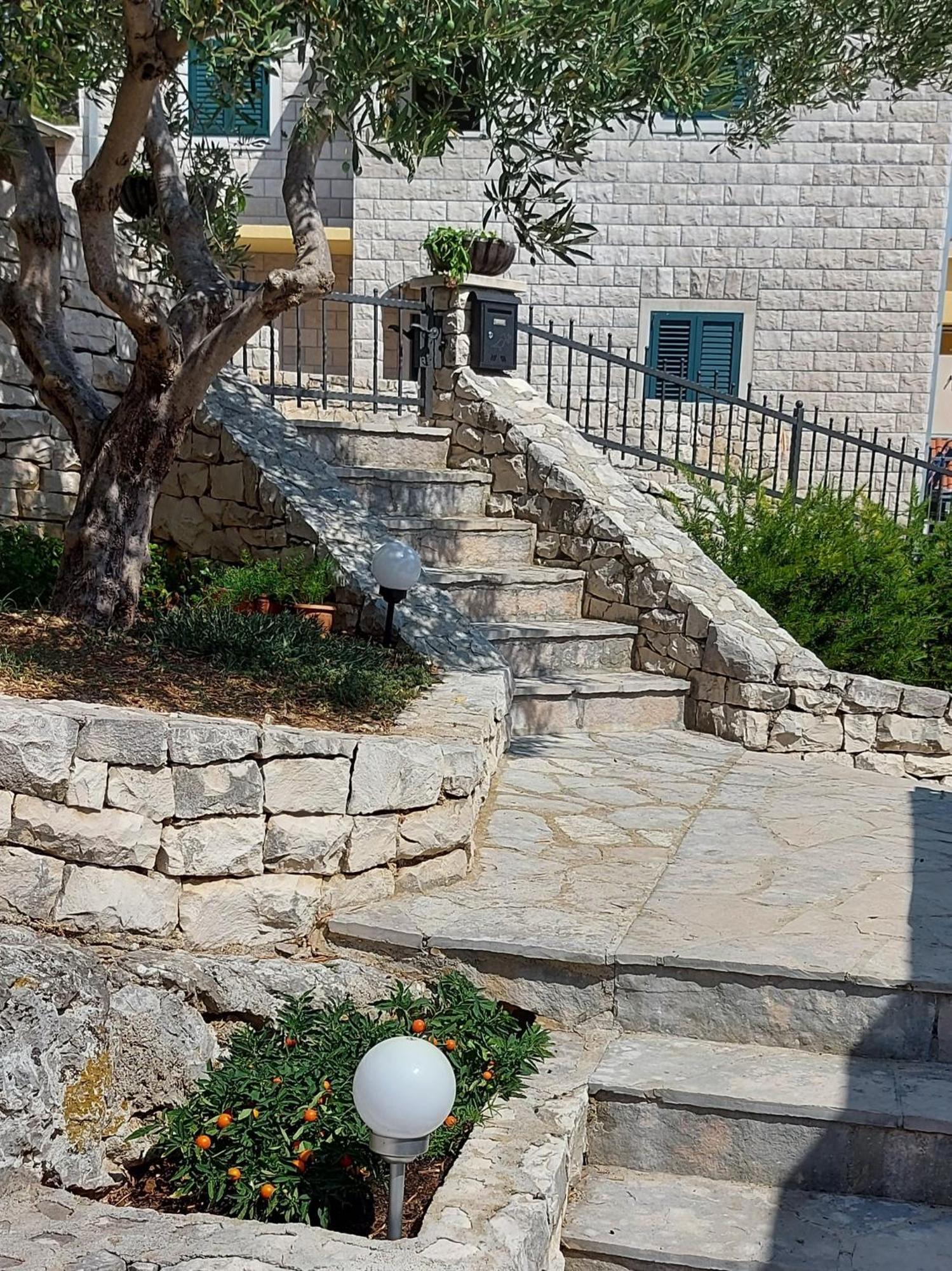 Panorama Postira Apartments 외부 사진